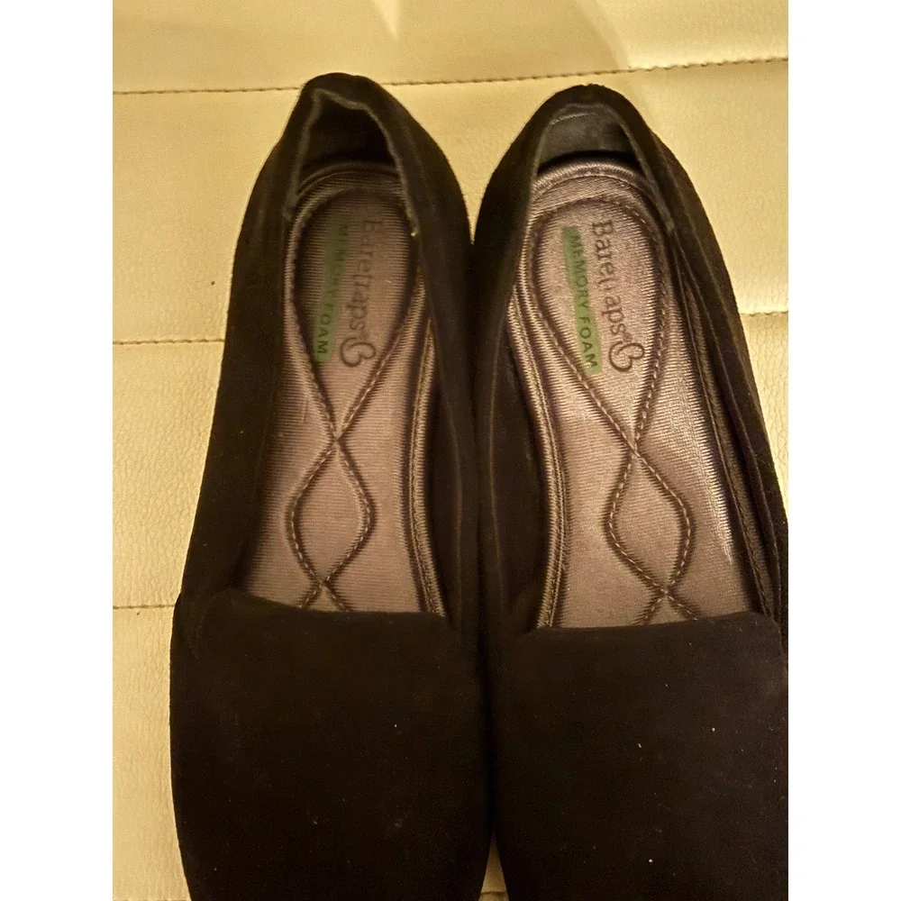 Baretraps Womens Black Suede Memory Foam Slip On Loafers Flats Shoes - Picture 2 of 4